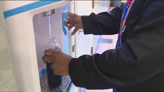 Steph and Ayesha Curry's foundation funds clean water in Oakland schools