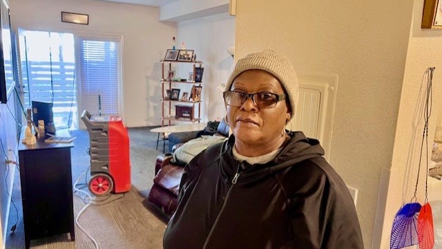 Dozens of SJ apartment residents clean up after creek floods units