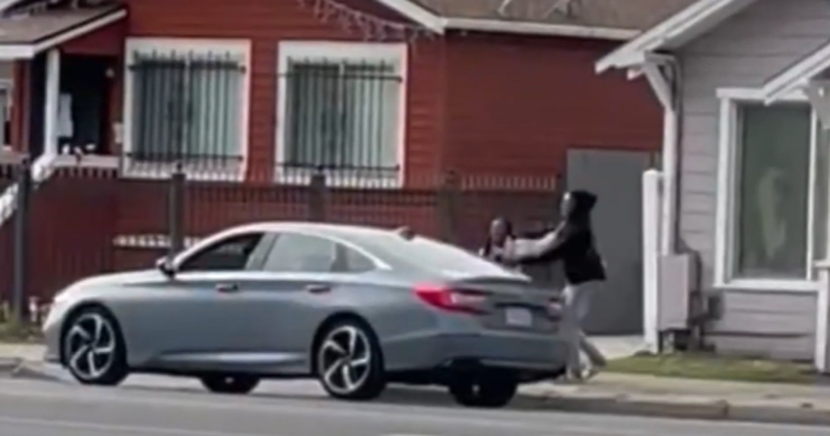 Video: Oakland police say woman kidnapped, punched | KTVU FOX 2