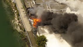 Firefighters respond to vacant warehouse fire in Oakland