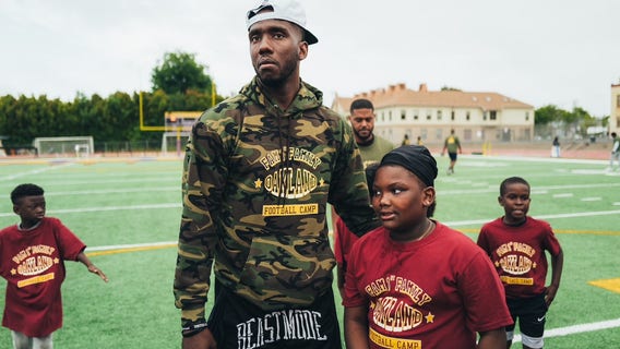 Oakland youth center founded by NFL player at risk of cutting programming after city funding cuts