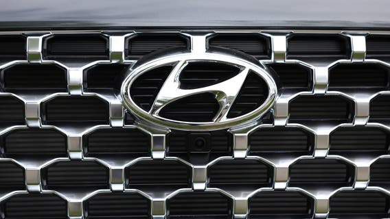 Hyundai owners in Bay Area offered free steering wheel locks to prevent thefts