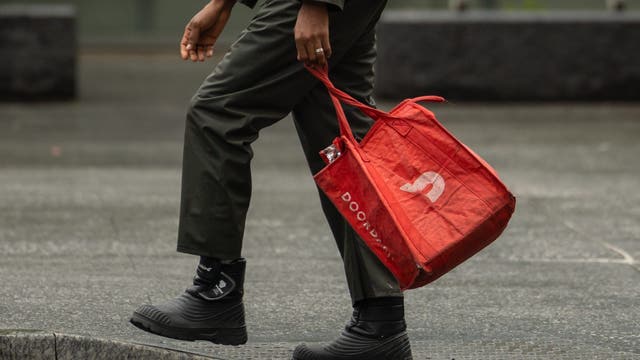 DoorDash offers free services for SNAP recipients amid government shutdown