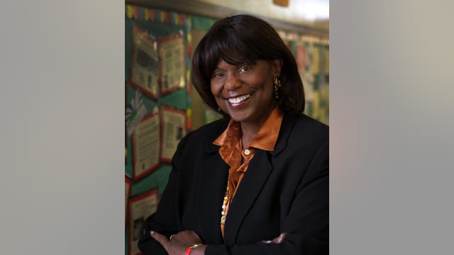Oakland Unified approves interim superintendent