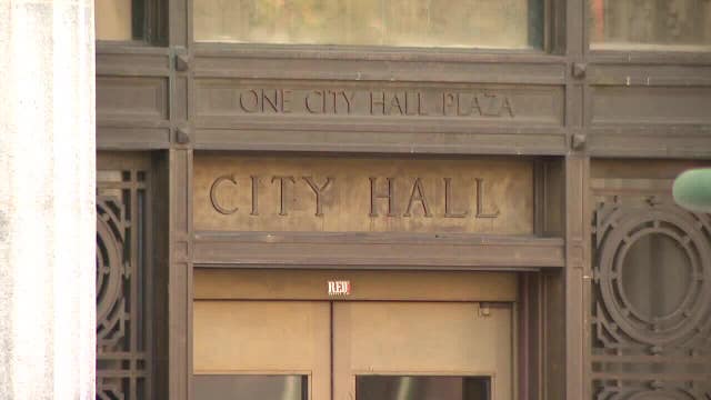 Oakland balances budget, keeps fire houses open