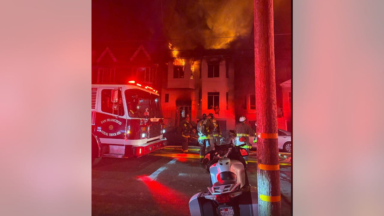 4-alarm fire races through San Francisco row house, displacing dozens