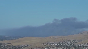 Large brush fire burning in Antioch prompts evacuation warnings