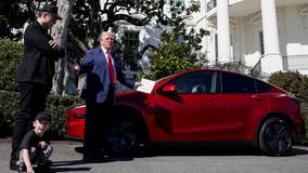 Trump signs measure blocking California’s ban on new sales of gas-powered cars