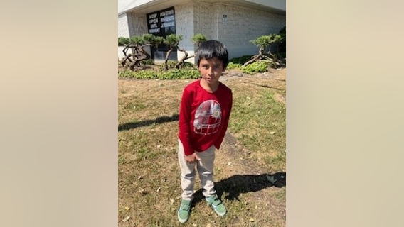 Santa Rosa police locate family of boy found alone