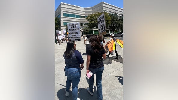 Dozens storm South Bay ICE office in defense of community migrants