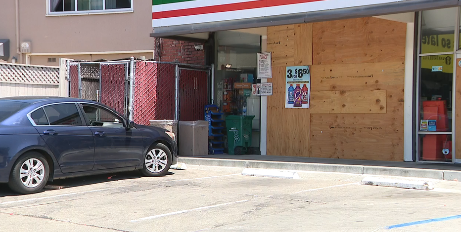 Oakland 7-Eleven hit by thieves twice in the same day