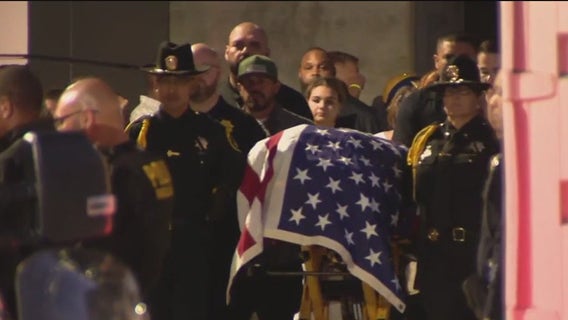 Parole agent fatally shot in Oakland, suspect detained