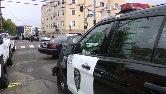 Man, woman shot dead in East Oakland apartment