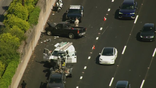 San Mateo Bridge: Multi-vehicle crash blocks traffic lanes, separate crash in East Palo Alto
