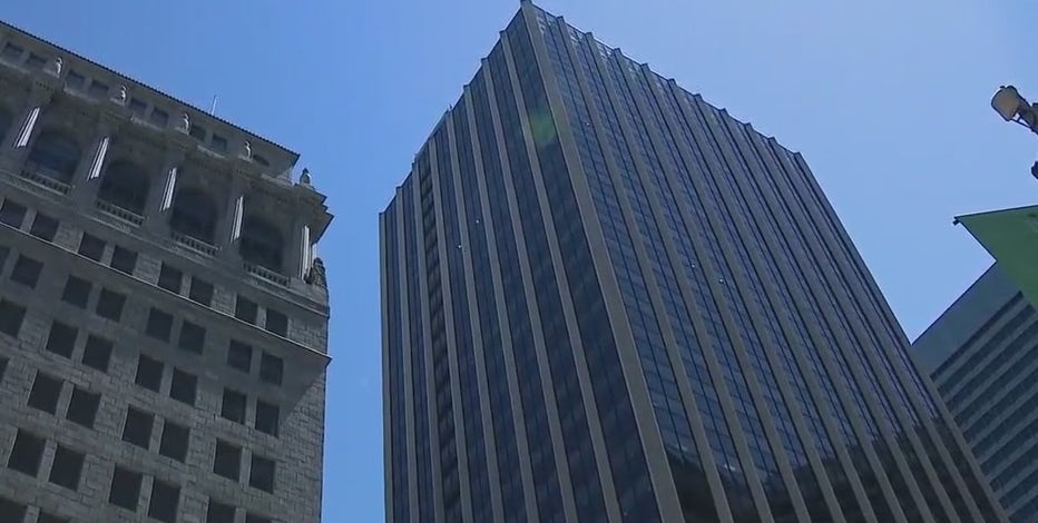 Will people flock to downtown San Francisco for a new skyscraper?