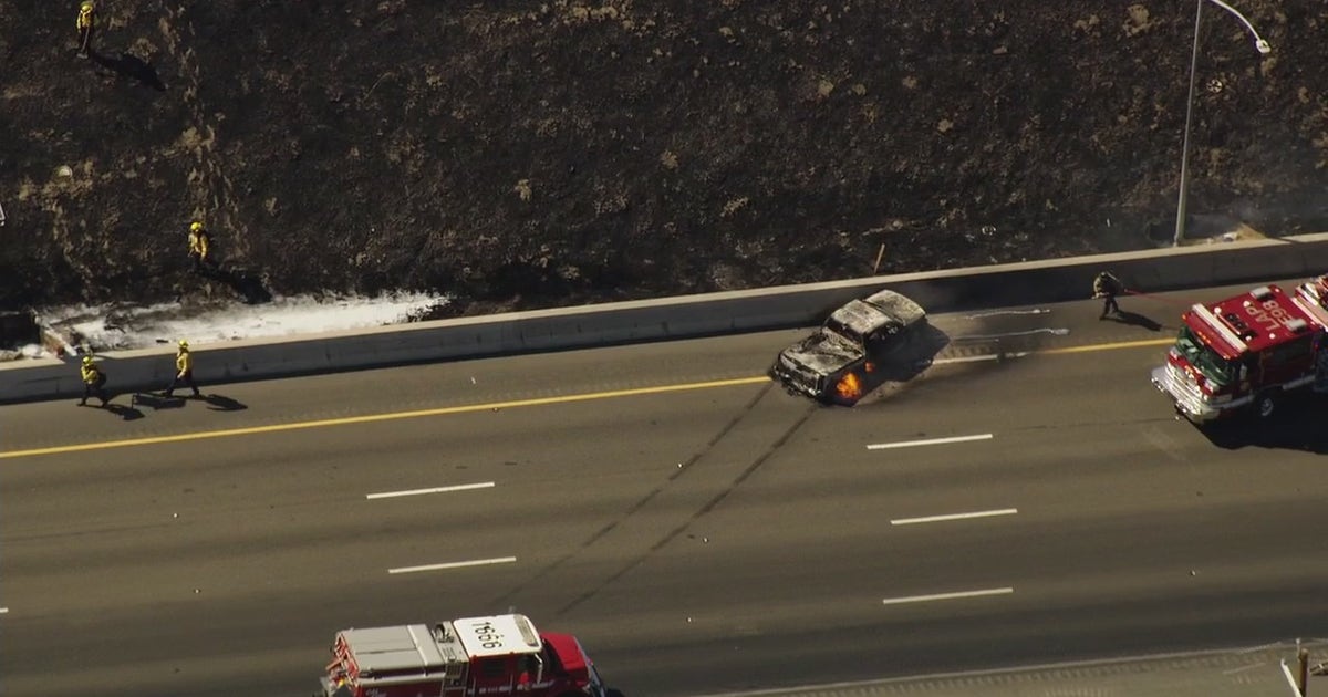 Car fire on I-580 near Altamont Pass spreads to vegetation | KTVU FOX 2