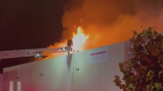Fast-moving fire damages two Castro Valley businesses