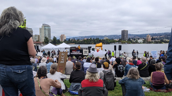 Hundreds gather at Lake Merritt to protest Texas congressional gerrymandering