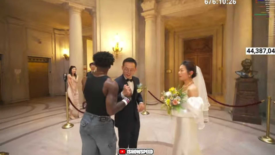 Viral YouTube streamer IShowSpeed stops in San Francisco on U.S. tour