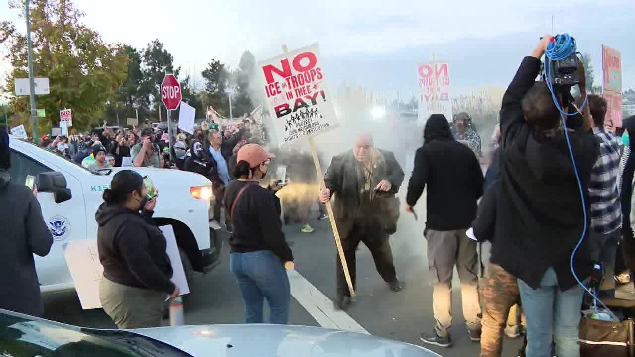 Live updates: 1 arrested during Bay Area immigration protest