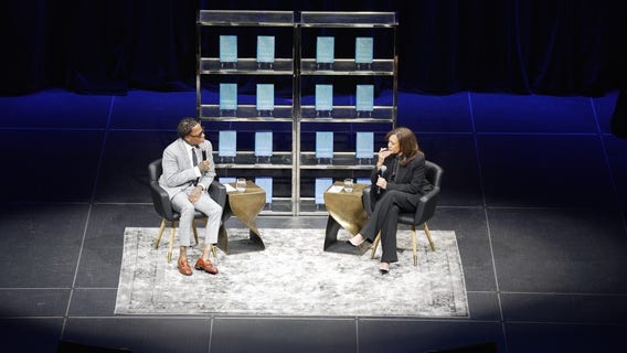 Kamala Harris stops by San Francisco for '107 Days' book tour