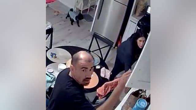 Suspects in Walnut Creek home burglary caught on camera