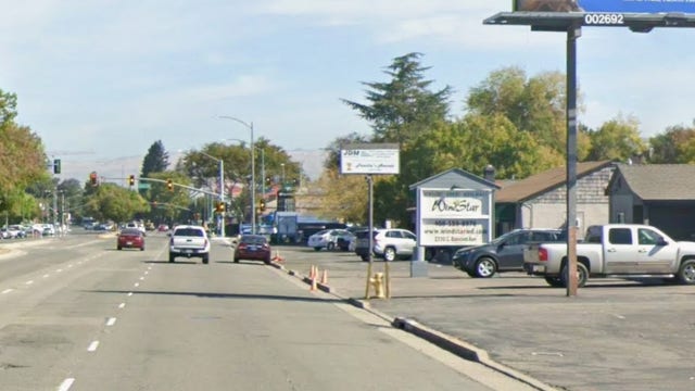 Man lying in alley fatally struck in San Jose by garbage truck driver