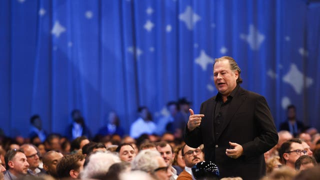 Facing new controversy, Benioff issues apology for National Guard comments
