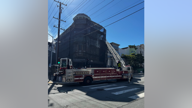 Several displaced, 2 buildings burned in San Francisco fire