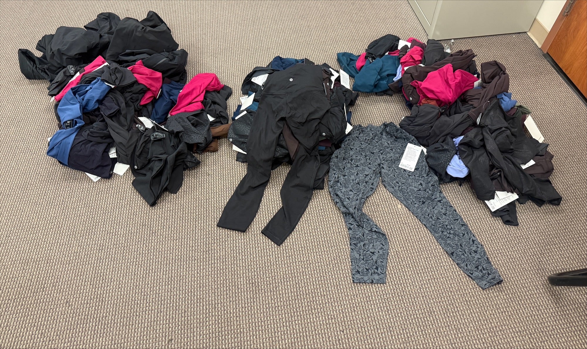 Minors among arrests in $6,000 Lululemon theft in San Mateo