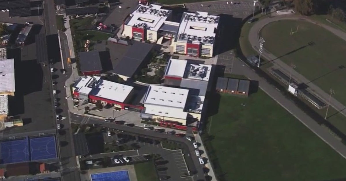 Federal agents visit Hayward elementary school | KTVU FOX 2