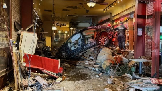 90-year-old crashes into Los Gatos coffee shop: police