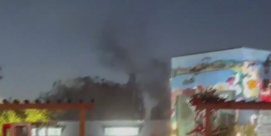 2 dead after Redwood City liquor store fire