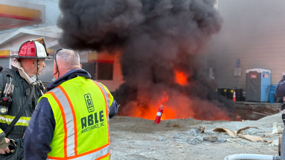 Gas tank catches fire at San Francisco Shell station