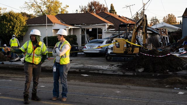 NTSB investigates gas line strike after explosion injures six near Hayward