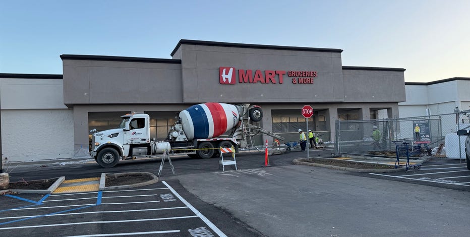 H Mart, popular Korean grocery chain, will finally open new East Bay location