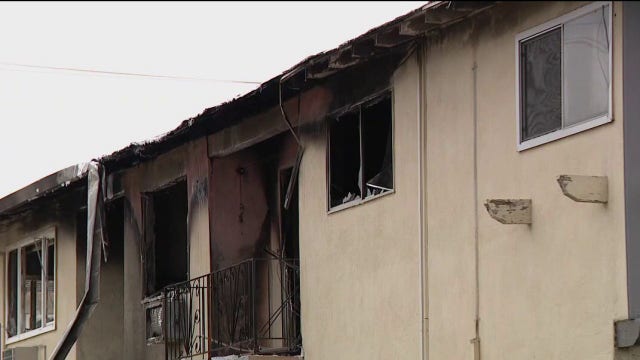 Fire rips through Sunnyvale apartment building leaving residents displaced