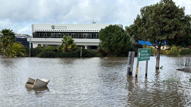 Rain and king tides continue to flood Bay Area communities
