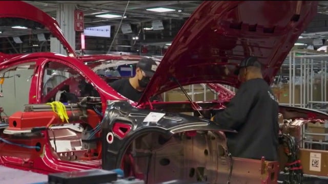 U.S. tariffs mostly paid by American importers and consumers, report suggests