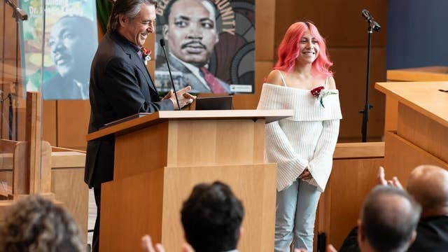 Richmond teen wins Contra Costa County humanitarian award