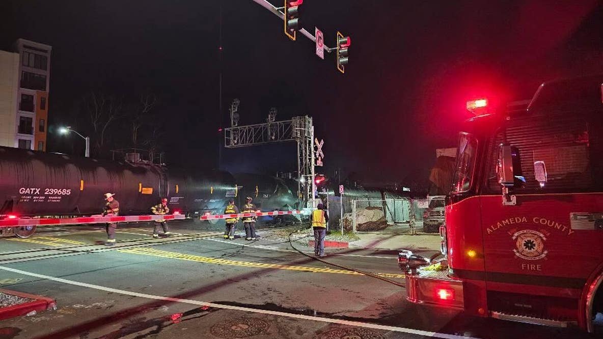 Tanker train crashes into car stopped on tracks in Emeryville