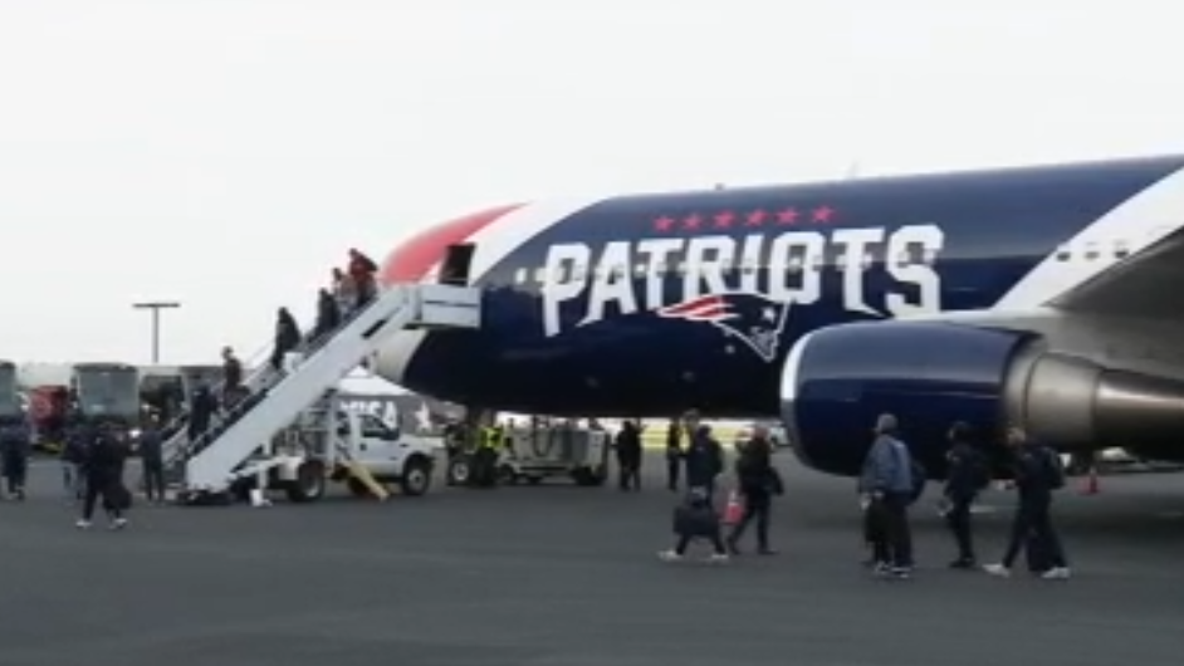 Super Bowl teams arrive in San Jose ahead of championship faceoff