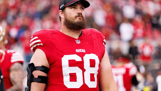 49ers lineman McKivitz serves as guest barista at San Francisco coffee shop
