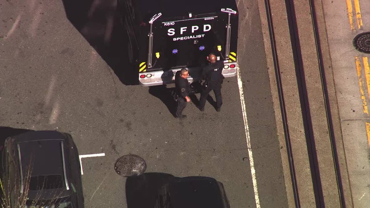 Person who allegedly brandished gun while driving barricades in SF Nob Hill