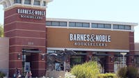 Popular Bay Area Barnes & Noble offers steep discounts as it prepares to close