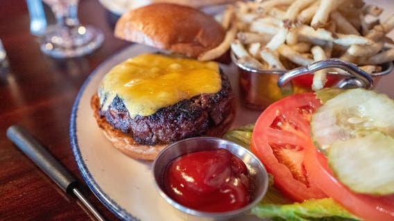 San Francisco burger spot responds to viral photo of raw meat left outside