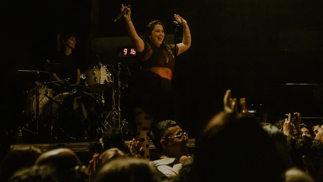 French voices, Bay energy: Crowds turn out for Francophone stars