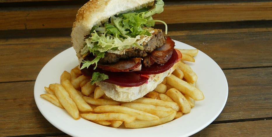 Popular burger joint closes at Santana Row because of cockroaches