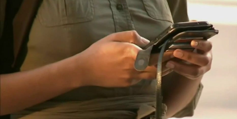 Man secretly stealing via victims' Venmo apps near Oakland's Lake Merritt