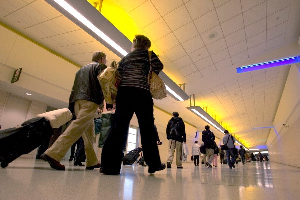 SFO: You don't need a plane ticket to walk your friend to the gate